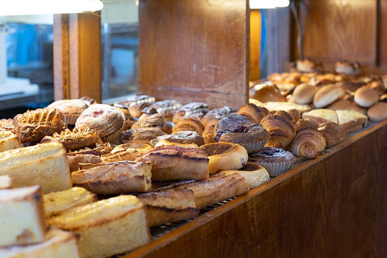 いまいパン｜店内に陳列された様々なパン