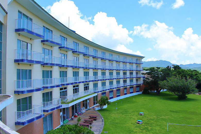 もとぶ元気村|併設するホテルマリンピアザオキナワ