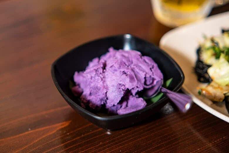 「あかがーら」|紅芋ポテトサラダ(横)