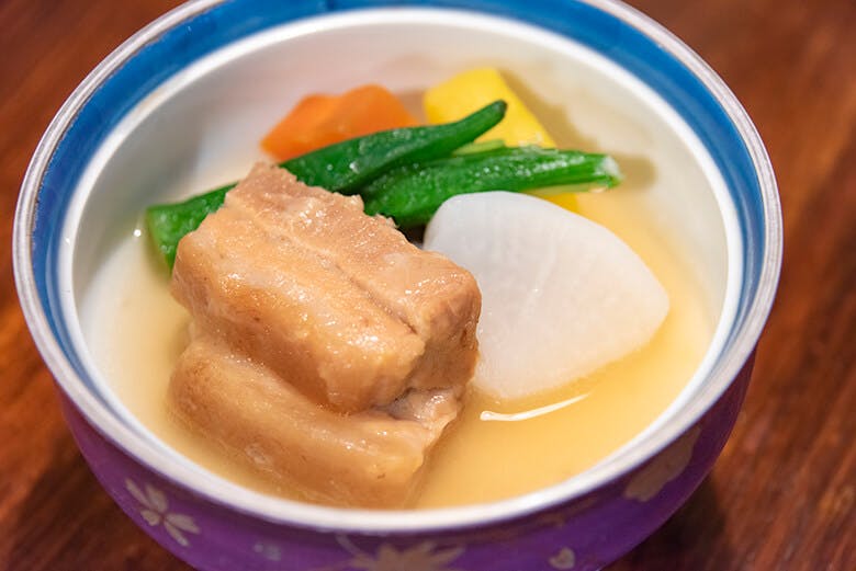 琉球料理 あかさたな｜グルクン（タカサゴ）のから揚げ