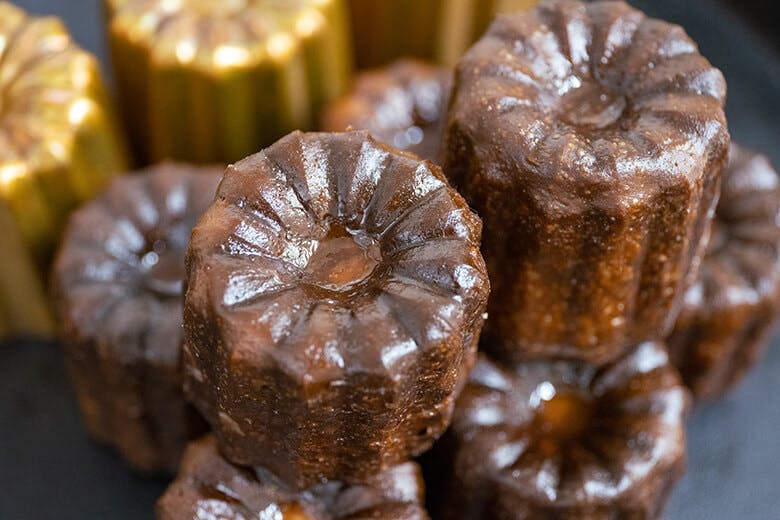 いまいパン｜人気No.2　デニッシュ生地のパンに季節の県産野菜を挟んだ「B.L.Tサクサクデニッシュサンド」