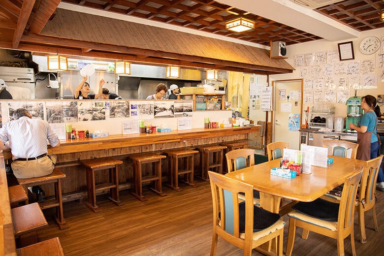 てだこそば|店舗内観