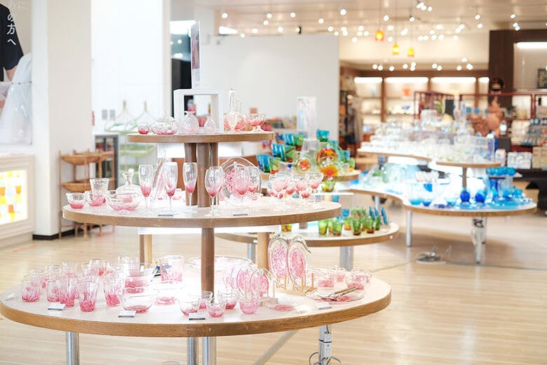 琉球ガラス村｜ベトナム琉球文化工芸村で作られた商品群