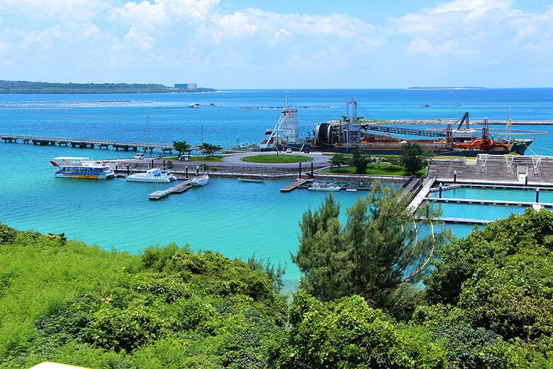 もとぶ元気村|丘の上から見下ろす施設全景