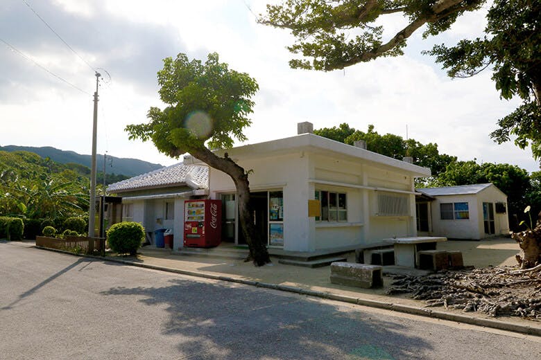 米原ビーチ（よねはらびーち）｜器材レンタルも行っている売店