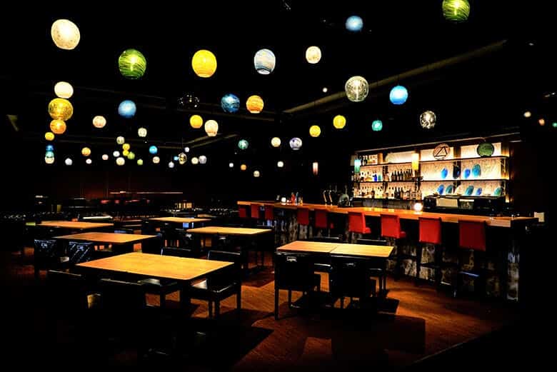 三線ライブと島体験の店「SUPER