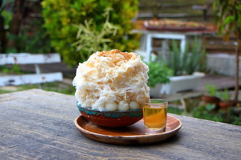 喫茶ニワトリ｜黒糖金時豆ばにらみるくぜんざい