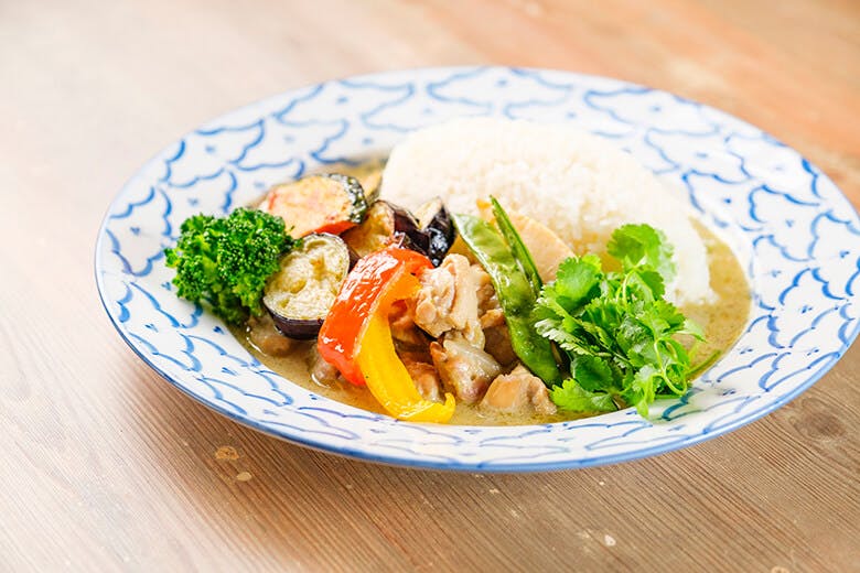 壱場食堂|具材が引き立った「ココナッツグリーンカレー」