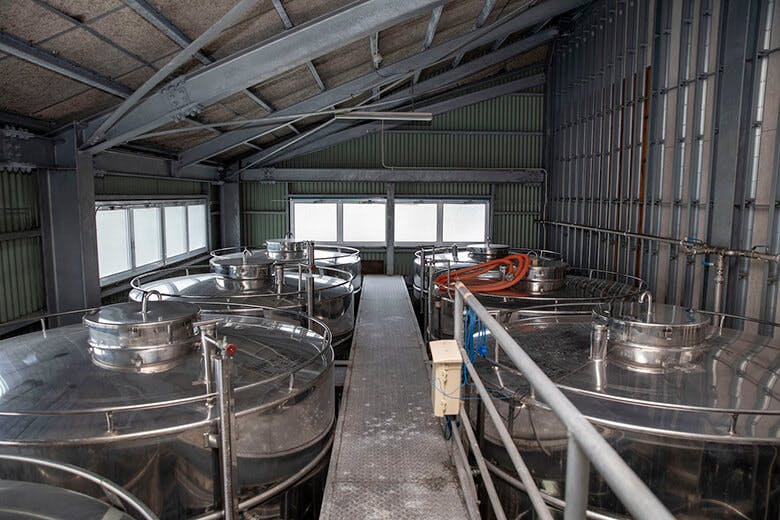 北谷長老酒造工場株式会社|醸造タンク