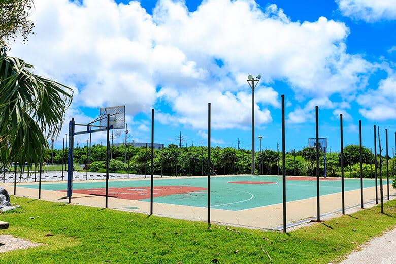 美々（びび）ビーチいとまん｜広々とした遊具エリア