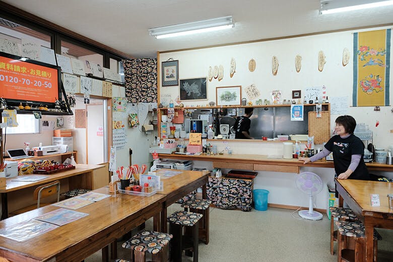 米八そば|店舗内観