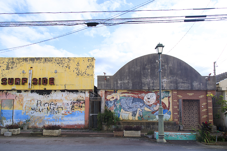 キングタコス 金武(きん)本店|アメリカナイズされた金武町の街並み2