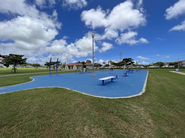 06与那古浜公園_健康器具