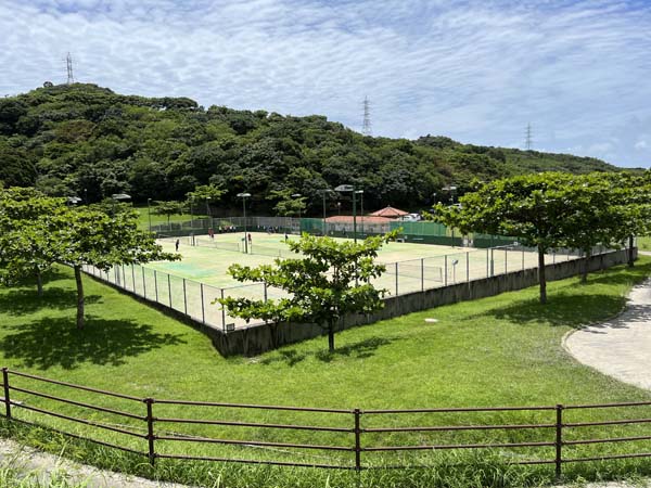 10西原運動公園_テニスコート