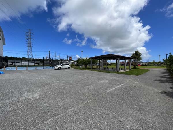 02栄野比公園_駐車場