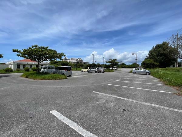 03与那城総合公園_駐車場