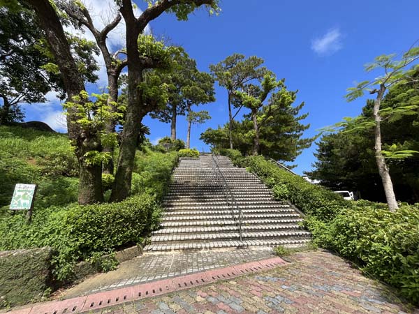 03内間西公園_園内