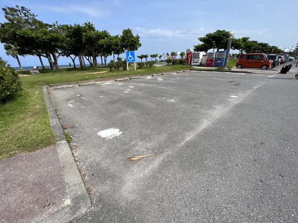 03安良波公園_駐車場