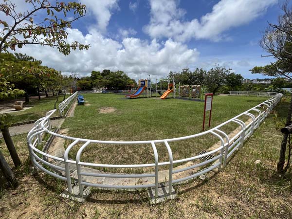 03漫湖公園_古波蔵_遊具1