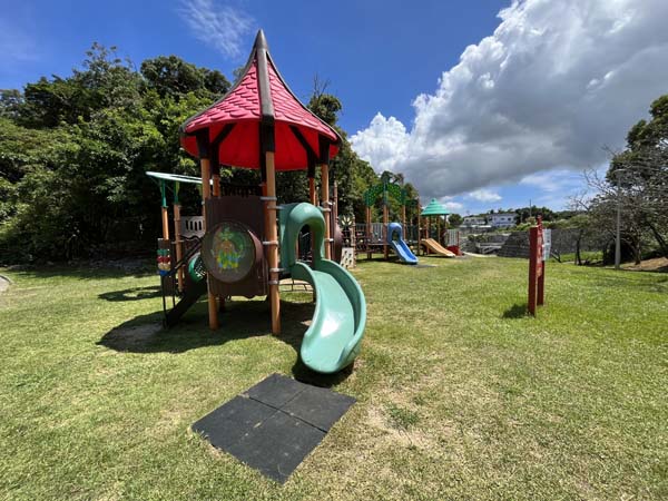 04八重島公園_遊具2