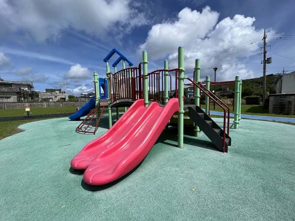 04桃原公園_宮城島_遊具2