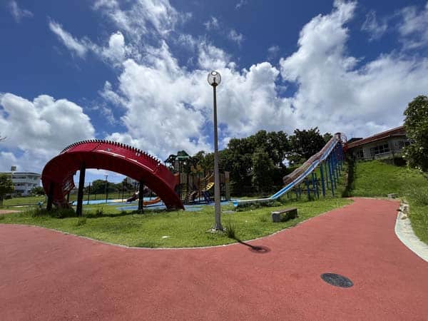 04金武児童公園_遊具1