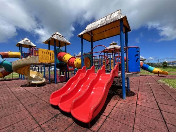 05栄野比公園_遊具3