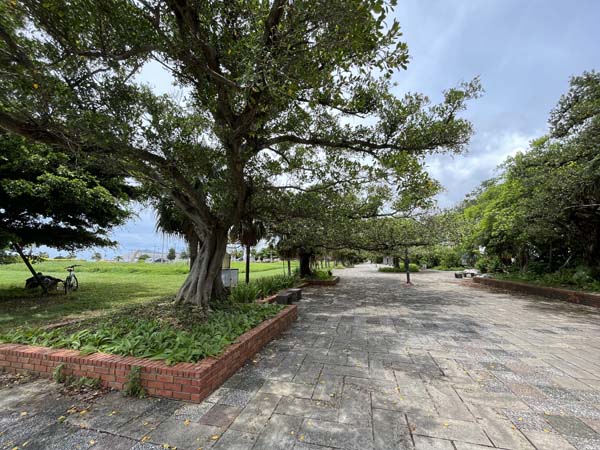 05若狭海浜公園_遊歩道1