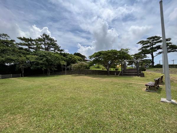 07佐真下公園_広場