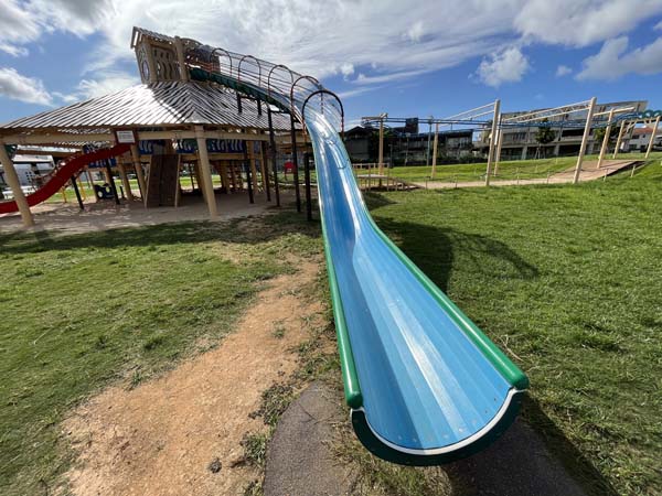 07若夏公園_遊具4