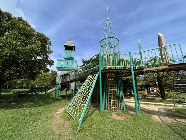 08沖縄県総合運動公園_遊具6