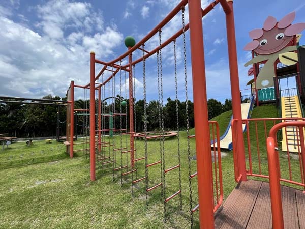 08結の浜公園_遊具5