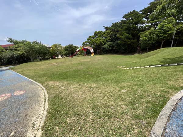 09上勢桑江公園_広場