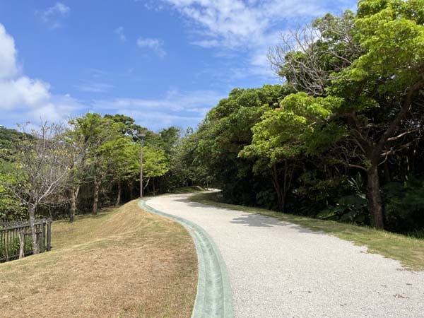 10比屋良川公園_遊歩道
