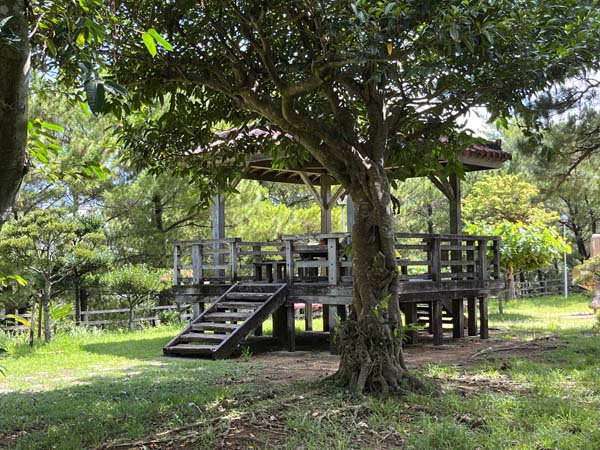 11内間西公園_休憩所