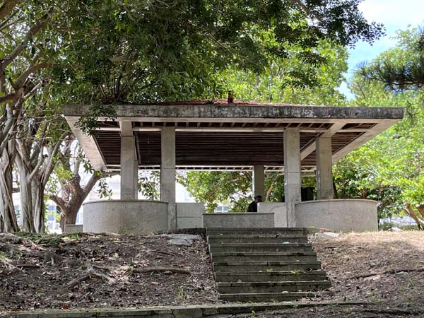 11松山公園_休憩所