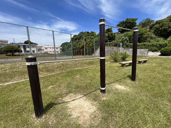 11諸見里近隣公園_健康器具