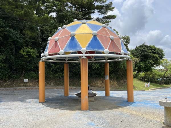 12上勢桑江公園_休憩所
