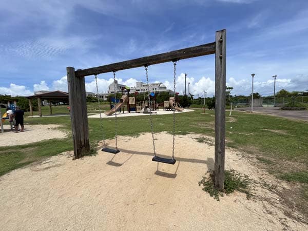 12与那城総合公園_遊具9