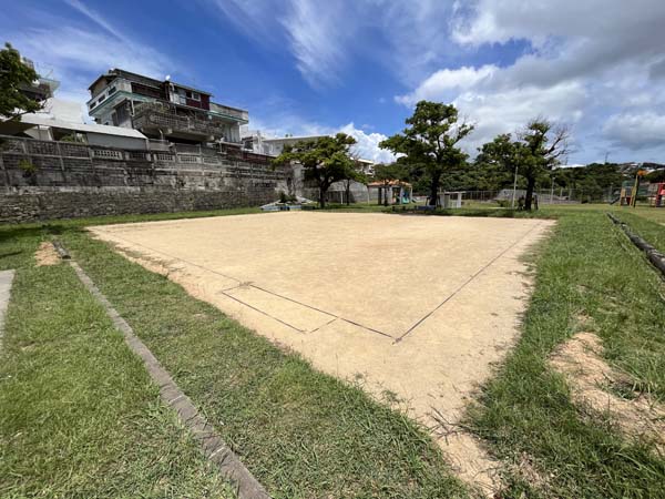 12諸見里近隣公園_広場