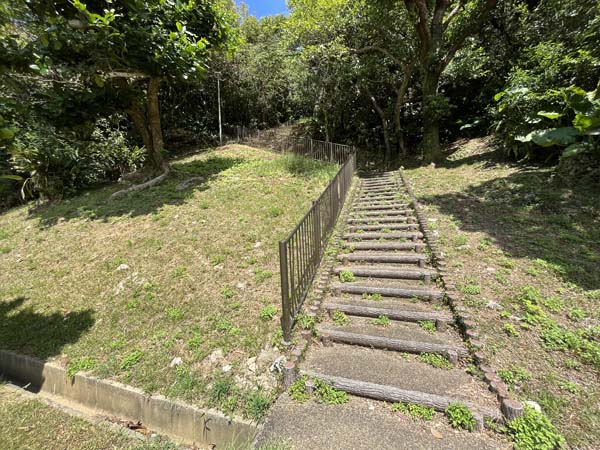 13八重島公園_遊歩道2