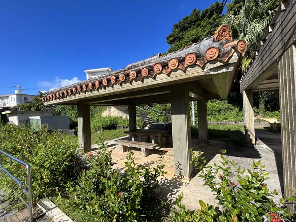 13大川児童公園_休憩所