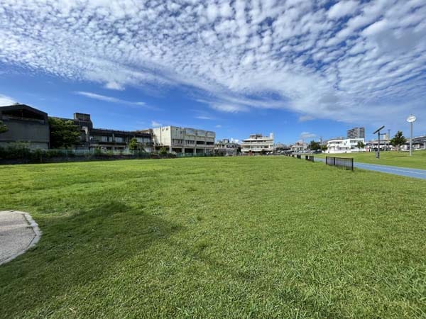 14若夏公園_広場