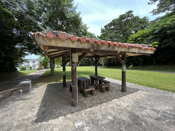 15桃原公園_休憩所