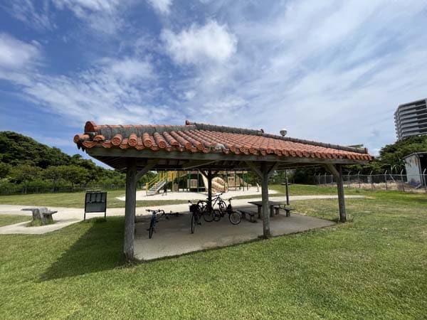 15比屋良川公園_休憩所