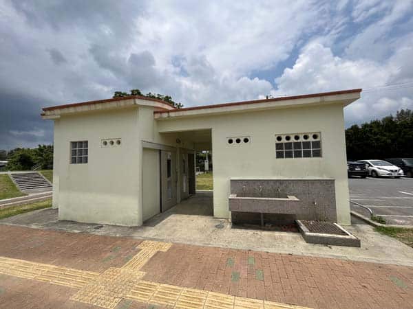 16屋部親水公園_トイレ