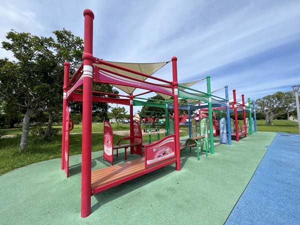 16沖縄県総合運動公園_健康器具