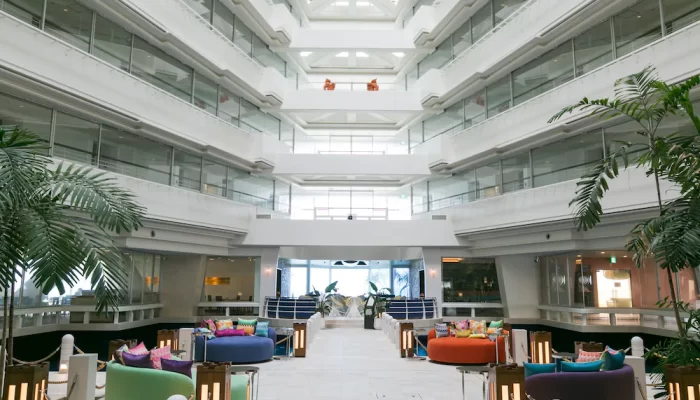 Sunmarina-lobby