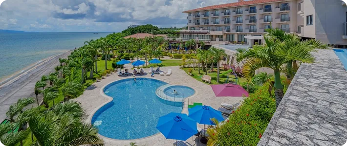 プール付きホテル