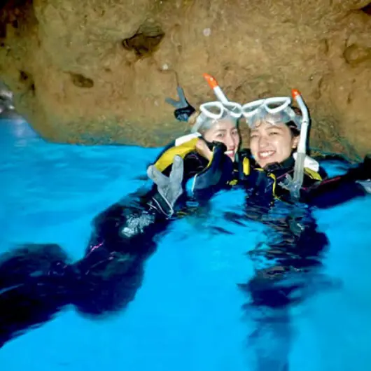 真栄田岬（沖縄本島）